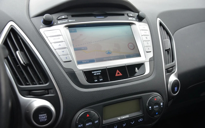 Hyundai ix35 cena 42500 przebieg: 174000, rok produkcji 2013 z Baranów Sandomierski małe 407